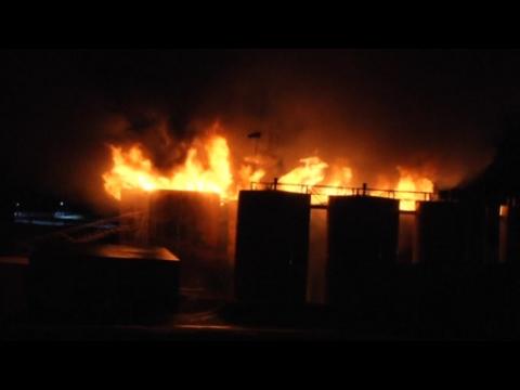 Oil storage tanks in North Dakota catch fire; no injuries