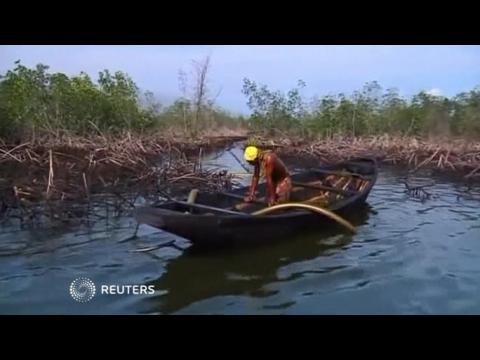 Shell shells out over Nigeria oil spill
