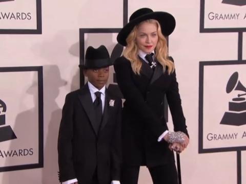 VIDEO : Madonna remercie ses fans pour ne pas avoir cout son album inachev qui a t pirat