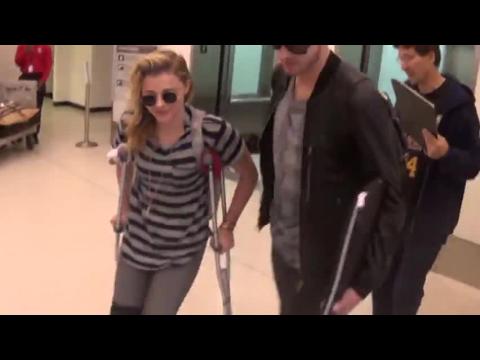 VIDEO : Chloe Grace Moretz Spotted On Crutches