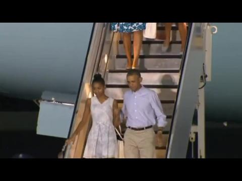 First family arrives in Hawaii for Christmas vacation