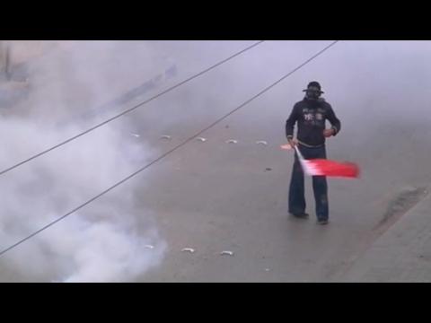 Bahrain protesters clash with police