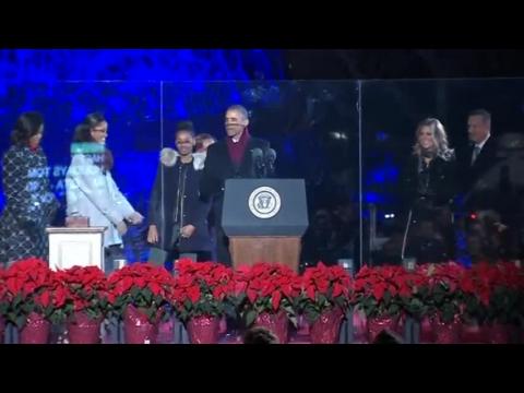 Obama lights National Christmas Tree