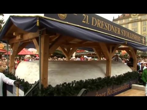 German bakers unveil giant Christmas cake