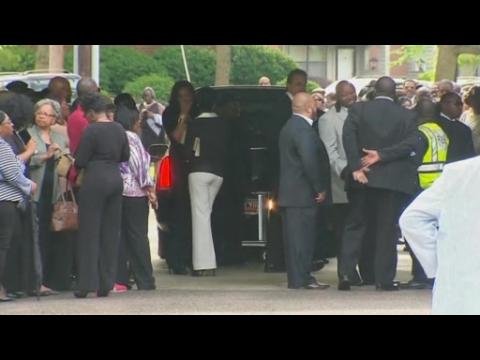 Funeral for man killed by South Carolina police officer