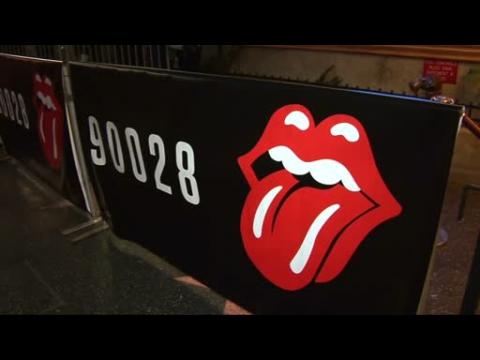 Stones wow fans with surprise Hollywood show