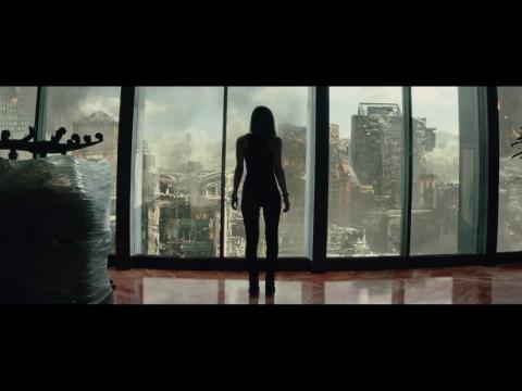 Dwayne Johnson, Alexandra Daddario In 'San Andreas' Third Trailer