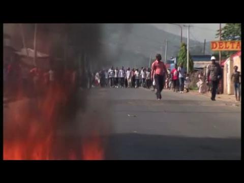 Burundi police fire tear gas and water cannon at protesters