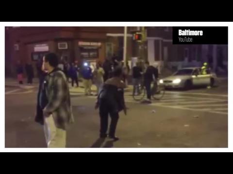 Baltimore dances of Michael Jackson face police