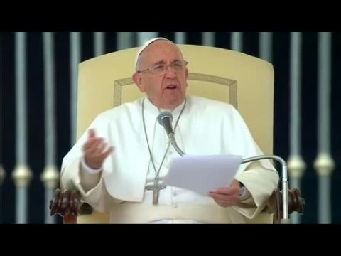 Pope calls income gap between men and women a "scandal"