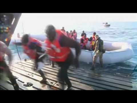 British navy rescues more than 400 migrants in the Mediterranean
