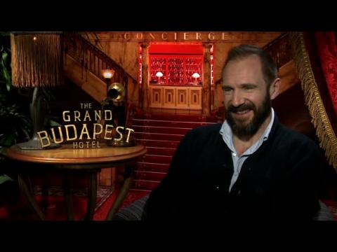 Ralph Fiennes Talks About Older Women Being Beautiful And Sexy