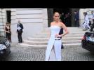 Jennifer Lopez Shows Off Her Sexy Figure In Paris