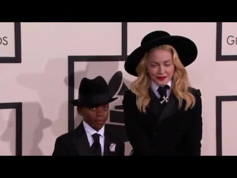 Grammy Awards Fashion Red Carpet Review