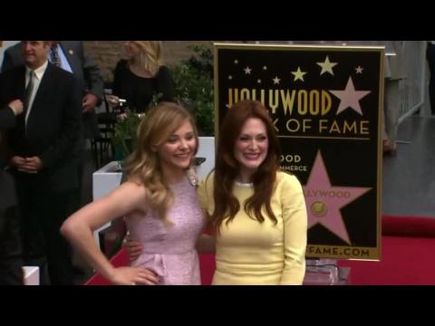 Chloe Grace Moretz, Joseph Gordon-Levitt Celebrate Star With Julianne Moore