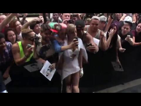 Lady Gaga Gets Sexy And Causes A Frenzy With Fans In New York