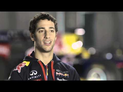 Interview with Daniel Ricciardo after he met the Royal Australian Air Force | AutoMotoTV