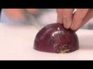 How to dice an onion - Label : Atelier des Chefs UK - Category : Cuisine