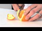 How to peel a citrus fruit - Label : Atelier des Chefs UK - Category : Cuisine