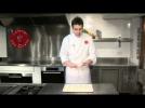 How to pipe macaroons - Label : Atelier des Chefs UK - Category : Cuisine