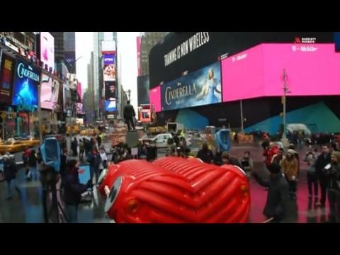 Giant heart beats in Times Square
