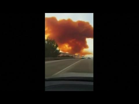 Toxic orange cloud spreads after Barcelona chemical blast