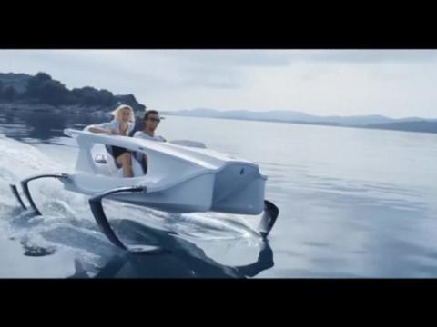 Electric hydrofoiling watercraft delivers eco-friendly thrills