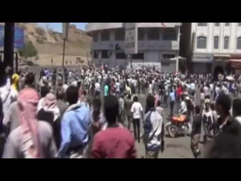 Residents protest Houthi takeover of Yemen's central city Taiz