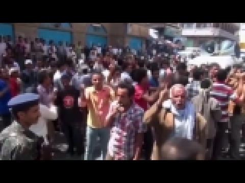 Security forces fire tear gas at pro-Hadi protest in Taiz