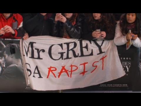 Fans and protesters attend 'Fifty Shades of Grey' premiere