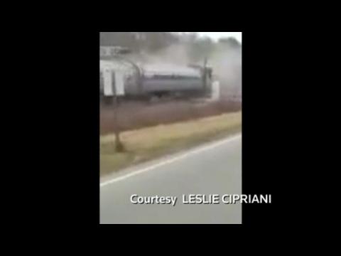 "Oh my God" - dramatic amvid captures train colliding with tractor trailer truck