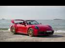 Porsche 911 Carrera 4S Cabriolet Design in Guards Red