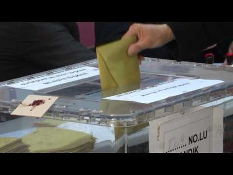 Istanbul: Voting begins in Turkey's local elections