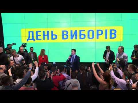 Ukraine: comedian Zelenksy to contest presidential run-off