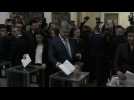 Ukraine's presidential elections: Poroshenko casts his vote - Label : AFPTV - First images - Category : News