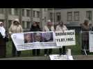 Protesters gather outside court for Karadzic's final hearing - Label : AFPTV - First images - Category : News