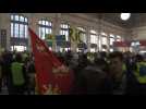 "Yellow vest" protesters enter Bordeaux railway station