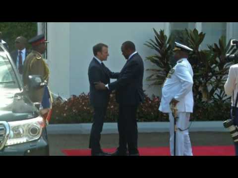 French president meets Kenyan counterpart in Nairobi