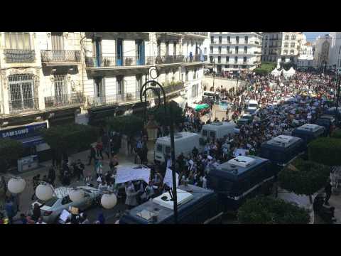 Algerian teachers, students protest against Bouteflika