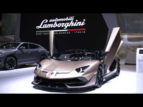 Lamborghini Aventador SVJ Roadster Interiors Design