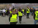 Yellow vests protests kicks off in Paris - Label : AFPTV - First images - Category : News