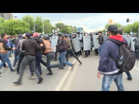 Police detain hundreds at Kazakh election protests