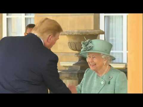 Trump UK visit: Trump lands at Buckingham Palace for welcome ceremony hosted by Queen