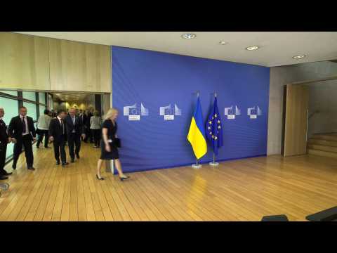 Ukraine's Zelensky meets Juncker in Brussels for first talks