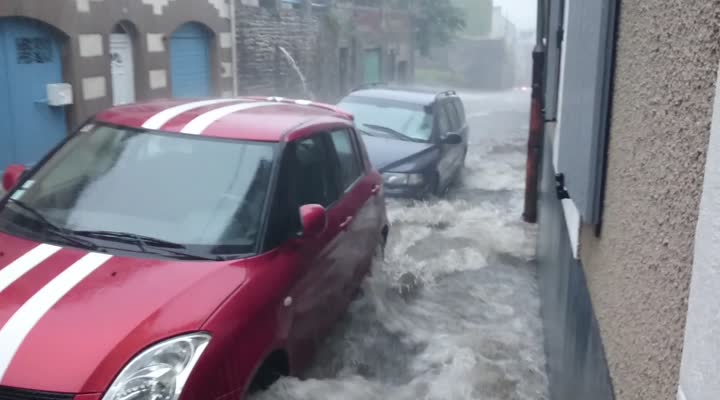 Morlaix. La rue des Brebis inondée (Le Télégramme)