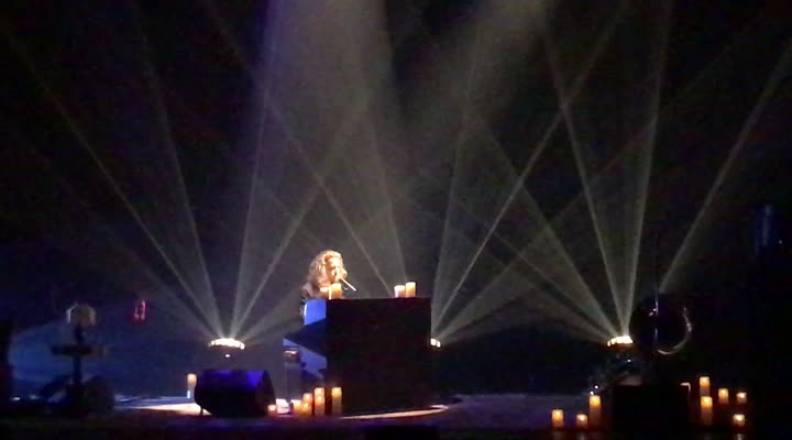 Julien Doré en concert à Brest (Le Télégramme)