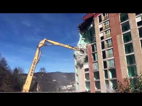 La démolition de la tour du Soleil a débuté à Morez, dans le Jura