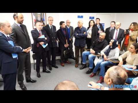 Intégration des réfugiés: Edouard Philippe et Gérard Collomb en visite à Lyon