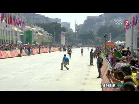 Athlétisme  Jemima Sumgong remporte le marathon - vidéo Dailymotion.mp4