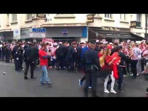Supporters croates au Parc des Princes.mp4